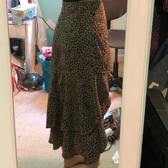 Leopard Print High-Low Skirt - Picture 6 of 6